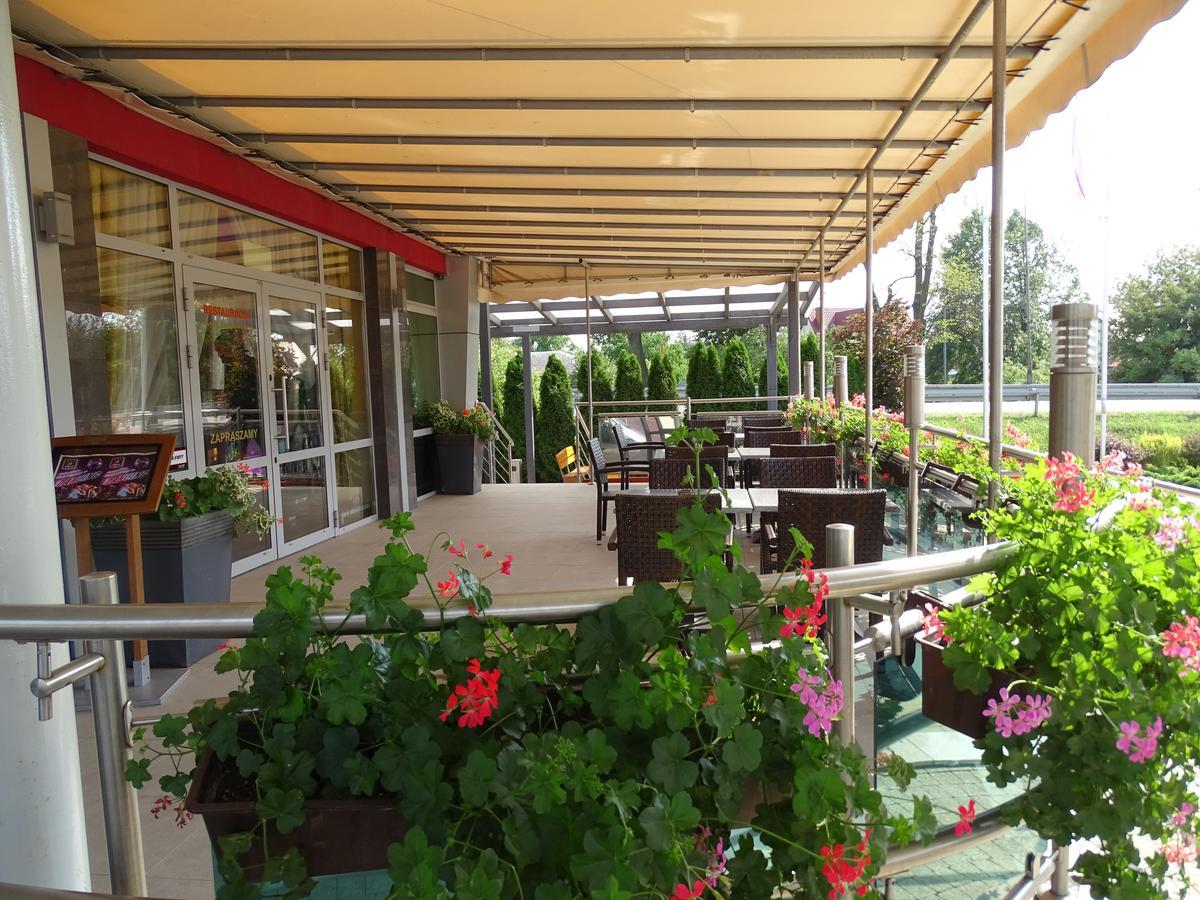 Hotel Pikul Puławy Exteriör bild