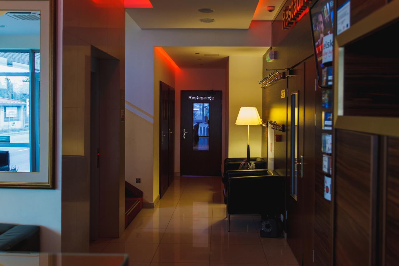 Hotel Pikul Puławy Exteriör bild
